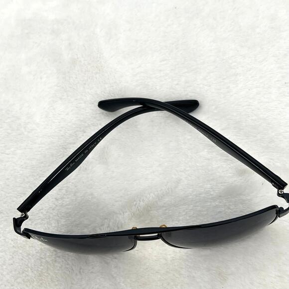 Vintage RAY BAN Black Sunglasses RB3529 Discontinued Wearable With Issues *Read* - Picture 2 of 10